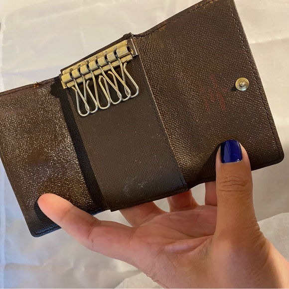 Authentic Louis Vuitton damier ebene key holder - Picture 5 of 6